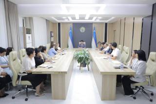 Эъзоза Каримова МТТ директорлари билан очиқ мулоқот ўтказди