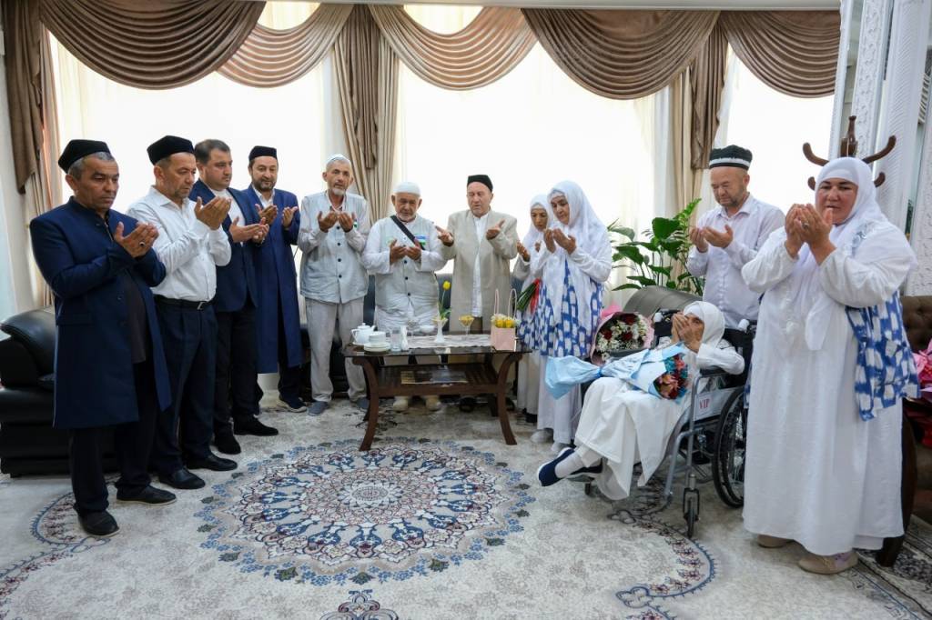 Muqaddas safardan qaytgan hojilarga ehtirom