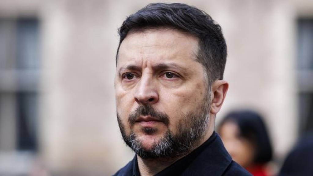 Зеленский: Украина Донбассдан воз кечмайди
