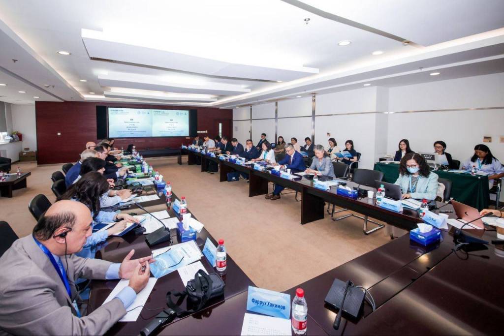 Baxtiyor Mustafayev O‘zbekiston va Xitoy yetakchi tahliliy markazlari forumida nutq so‘zladi