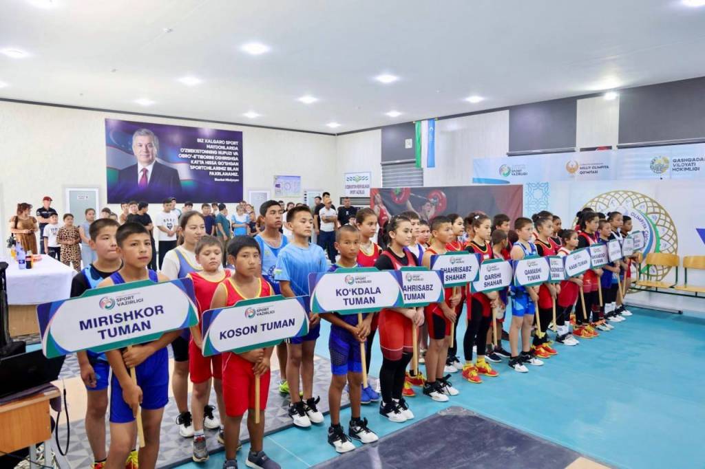 "Prezident olimpiadasi": Yosh og‘ir atletikachilar yangi g‘alabalar sari intilmoqda