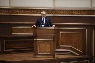 Сенаторлар: “Тошкент халқаро молия маркази тўғрисида”ги конституциявий қонунни янада такомиллаштириш зарур