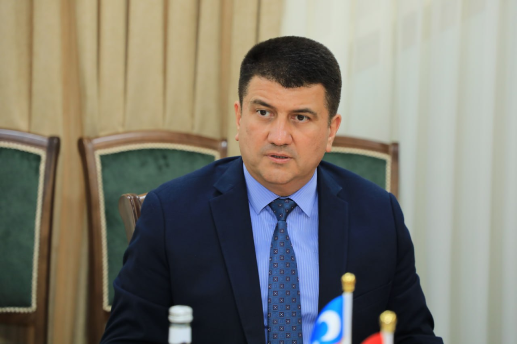 Кино соҳасида ҳамкорлик: “Самарқанд орзуси” бадиий фильми лойиҳаси муҳокама қилинди
