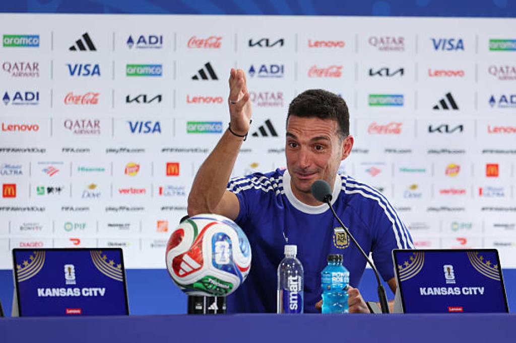 Lionel Skaloni: Jazoyirning tezkor, hujumkor va fizik hamda texnikasi yuqori futbolchilari bor