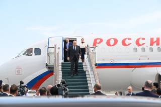 Россия Ҳукумати Раиси Ўзбекистонга келди