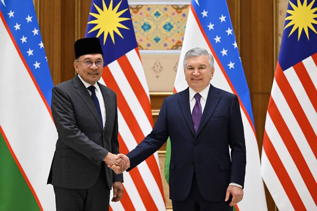 O‘zbekiston Prezidenti Malayziya Bosh vaziri bilan uchrashuv o‘tkazdi