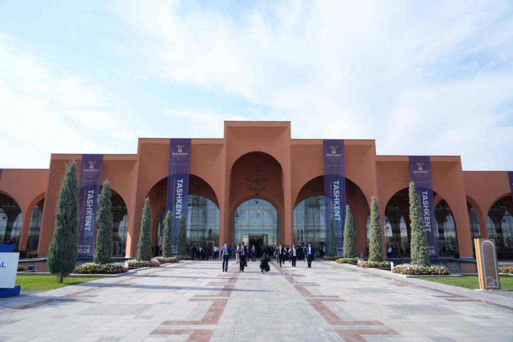 Uzbekhydroenergo baut seine internationalen Partnerschaften aus