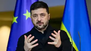 Зеленский: Украина бу ҳуқуқни қон билан қўлга киритди