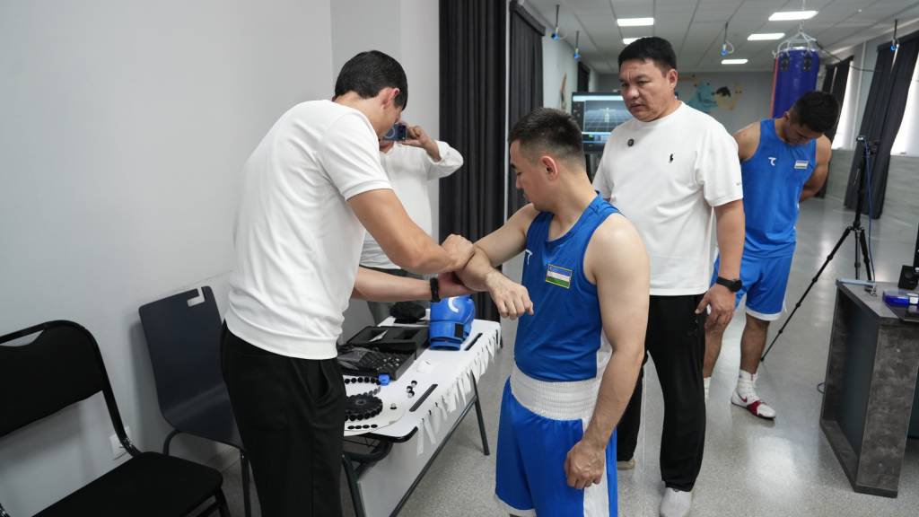 Boks: Hasanboy Do‘smatov va Iqboljon Xoldorov ilmiy tadqiqot markazida