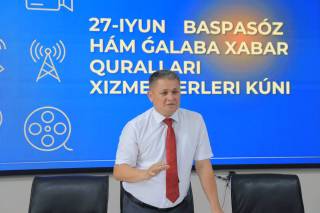 Ёшларга яратилган шароитлар очиқ мулоқотда таҳлил этилди