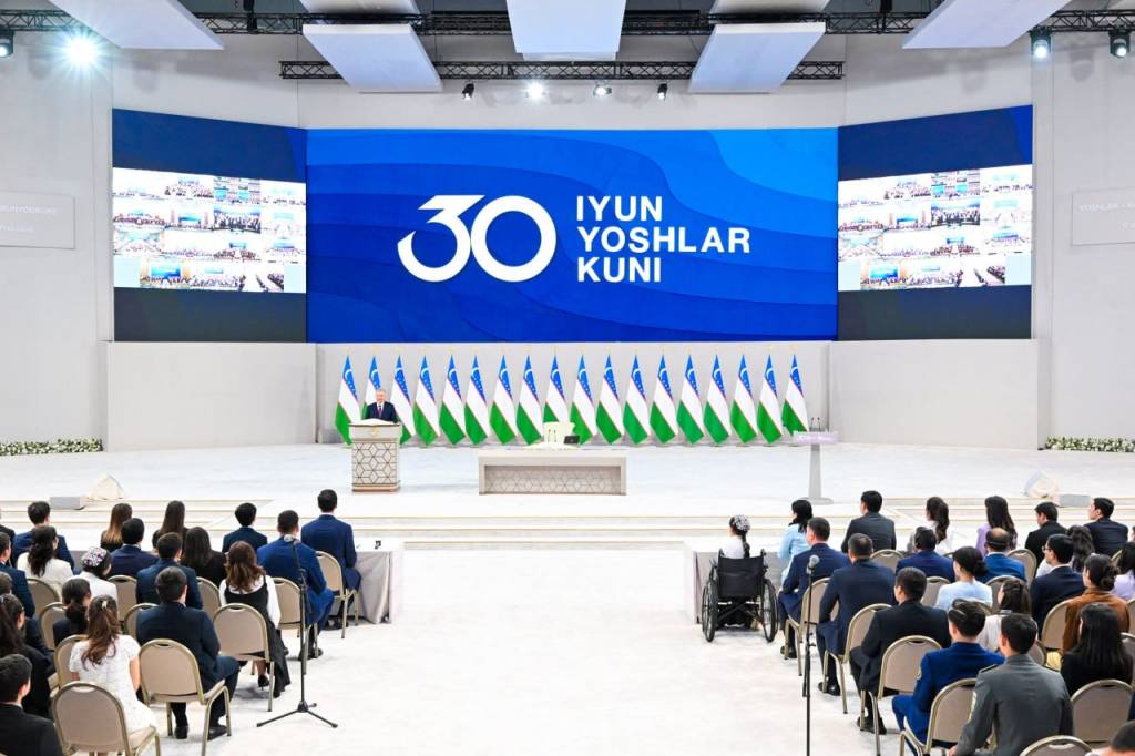 Terma jamoamiz a’zolaridan ayb qidirish xalqimizga xos ish emas, aksincha, bugun ularni qo‘llab-quvvatlash, ruhini ko‘tarish har qachongidan ham muhim, – Prezident