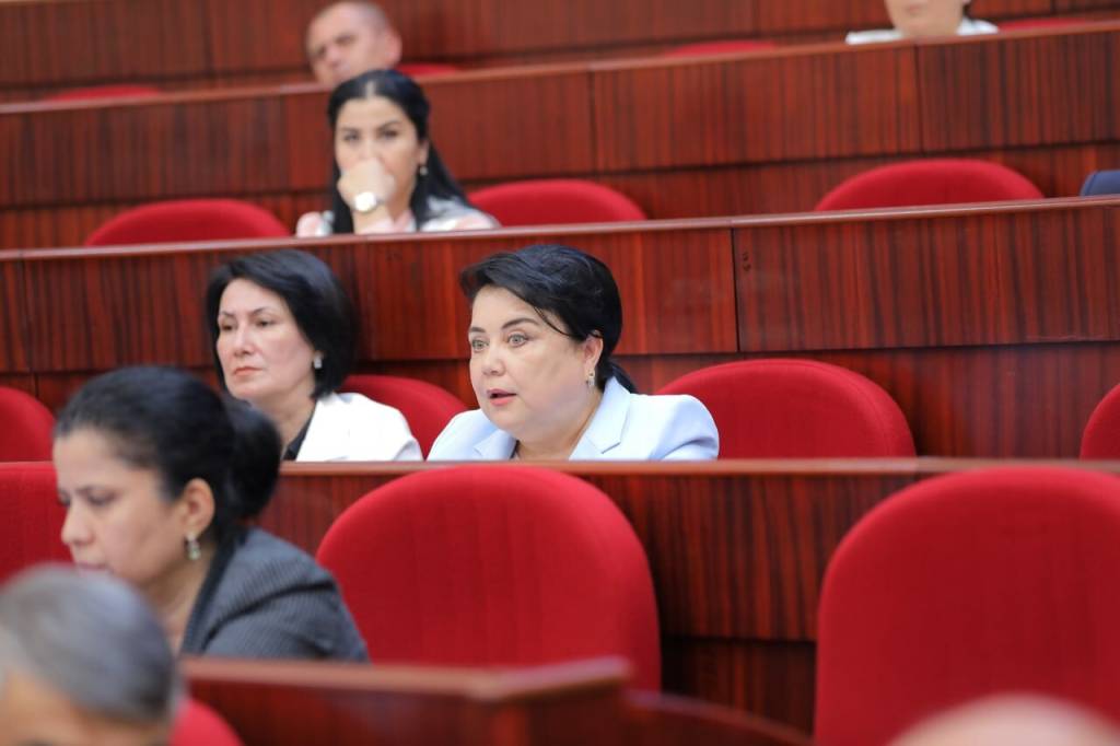 Maktabgacha va maktab ta’limi vaziriga parlament so‘rovi yuborildi