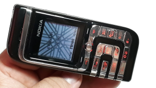 Nokia скрестила ретродизайн с искусственным интеллектом