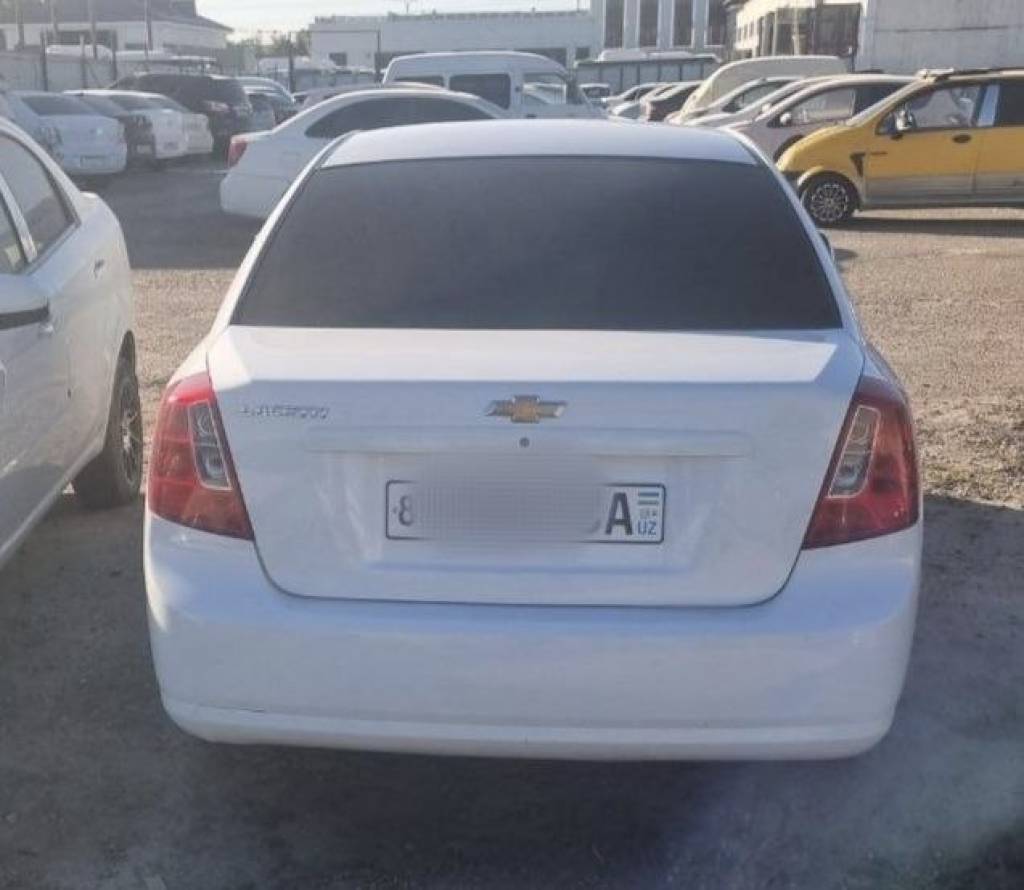 Ish haqi to‘lanmagani uchun 5 ta avtomashina jarima maydonchasiga qo‘yildi