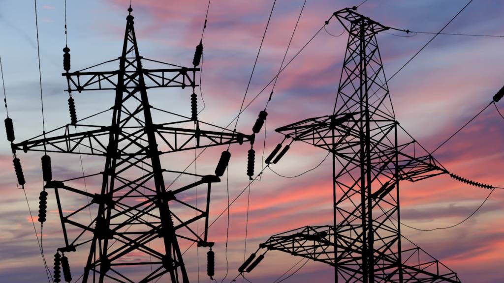 Украина зарбаси оқибатида Қрим ярим ороли бутунлай чироқсиз қолди