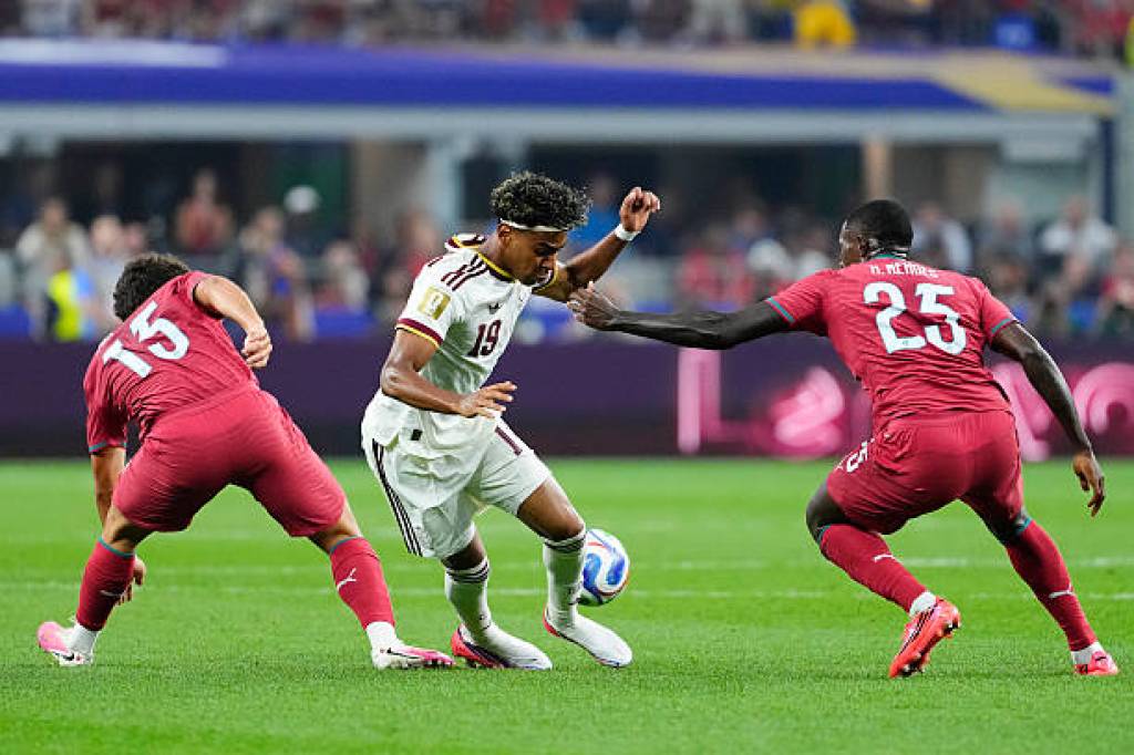 Mikel Merinoning asosiy vaqtga qoʻshib berilgan daqiqalarida kiritgan goli Ispaniyaga chorak final yoʻllanmasini taqdim etdi