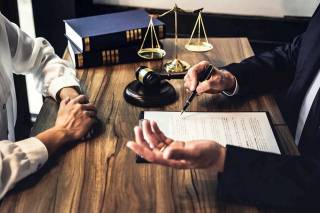 Собиқ давлат хизматчиси ишга киришда коррупцияга қарши ички назорат бўлинмасидан олган хулосани тақдим этади