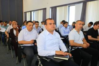 Tadbirkorlar bilan ochiq muloqotlar davom etmoqda