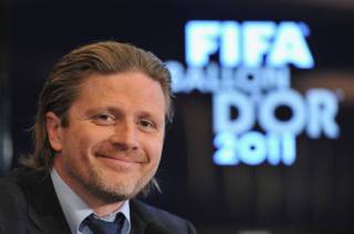 Emmanuel Petit: “Futbol asta-sekin shouga aylanib bormoqda”