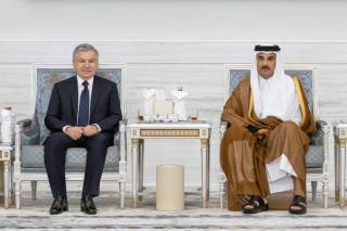 Der Präsident Usbekistans spricht dem Emir und dem Volk von Katar sein Beileid aus