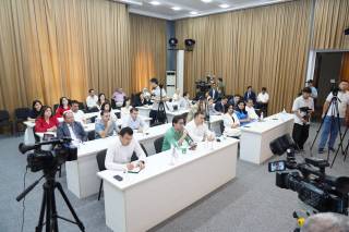 Нодавлат теле ва радиоканаллар фаолиятининг долзарб масалалари муҳокама қилинди