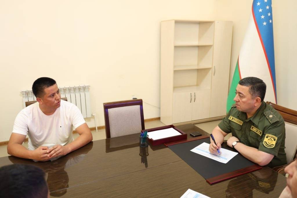 Ёшларнинг муаммолари тингланди