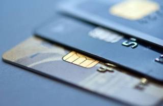 Ўзбекистонда муомаладаги банк карталари сони 74,6 миллионтага етди