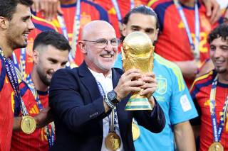 De la Fuente: “Men futbolchilarga tarix bilan uchrashuv kutayotganini aytdim”