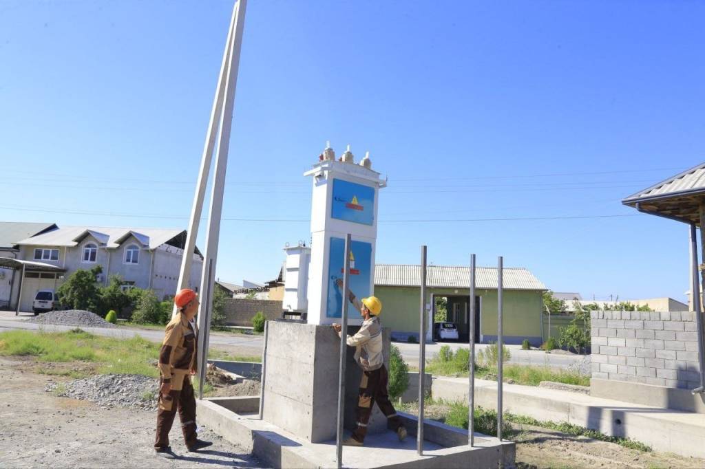 В махалле установили новые трансформаторы