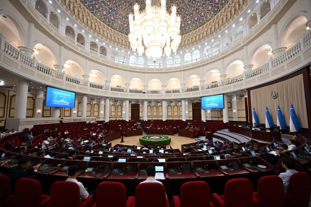 Онлайн фирибгарликларга қарши курашиш чоралари кучайтирилади
