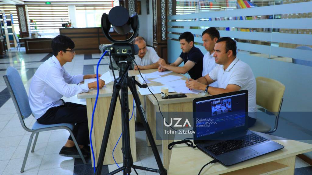 Buxoroda ko‘zi ojiz abituriyentlar uchun qabul jarayonlari yuqori saviyada tashkil etildi