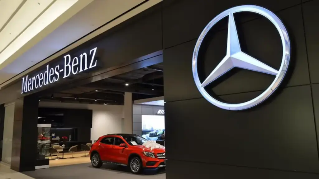 АҚШнинг янги қонун лойиҳаси “Mercedes-Benz” автомобиллари сотувига тақиқ қўйиши мумкин