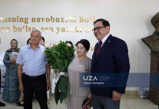 Назира Ас-Салом таваллудига бағишланган адабий анжуман