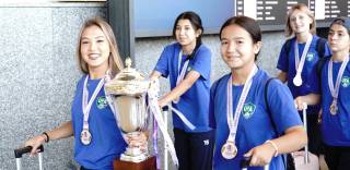 CAFA chempionlari uyda: O‘zbekiston U-20 qizlar terma jamoasi tantanali ravishda kutib olindi (foto)