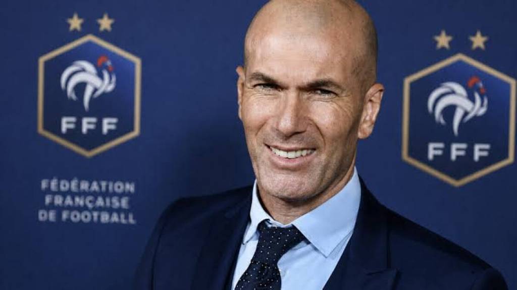 Rasman: Zinedin Zidan - Fransiya Milliy jamoasi bosh murabbiyi