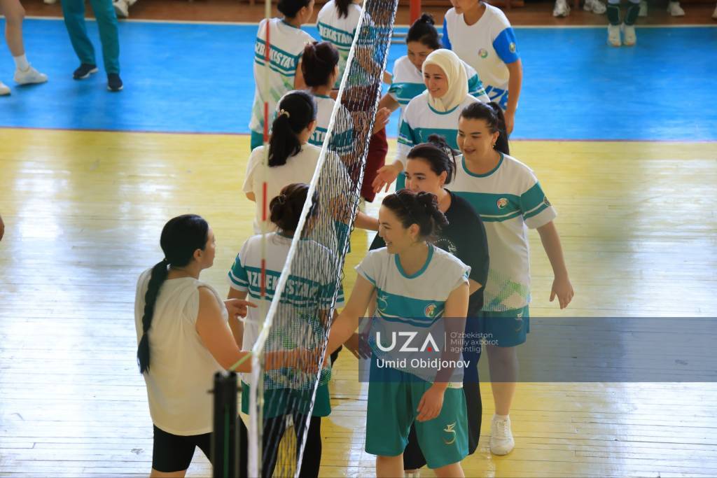 Волейбол бўйича вилоят чемпионлари аниқланди