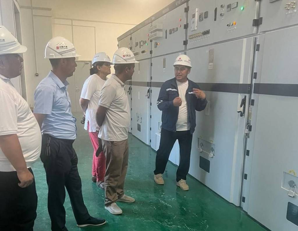 Талабалар амалиётни қуёш электр станциясида ўташади