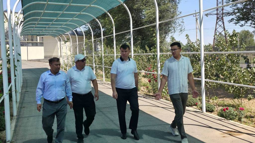 Талабалар ишлаб чиқаришда чиниқишади