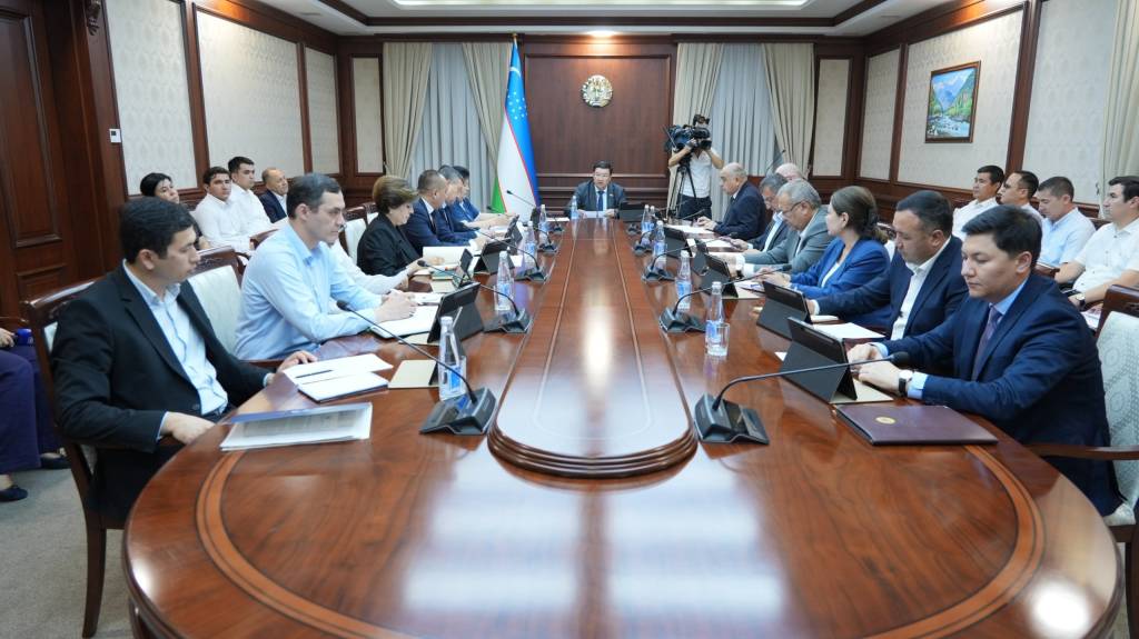 Senatorlar ichimlik suvi va oqova suv tizimida saqlanib qolayotgan muammolarga e’tibor qaratdi