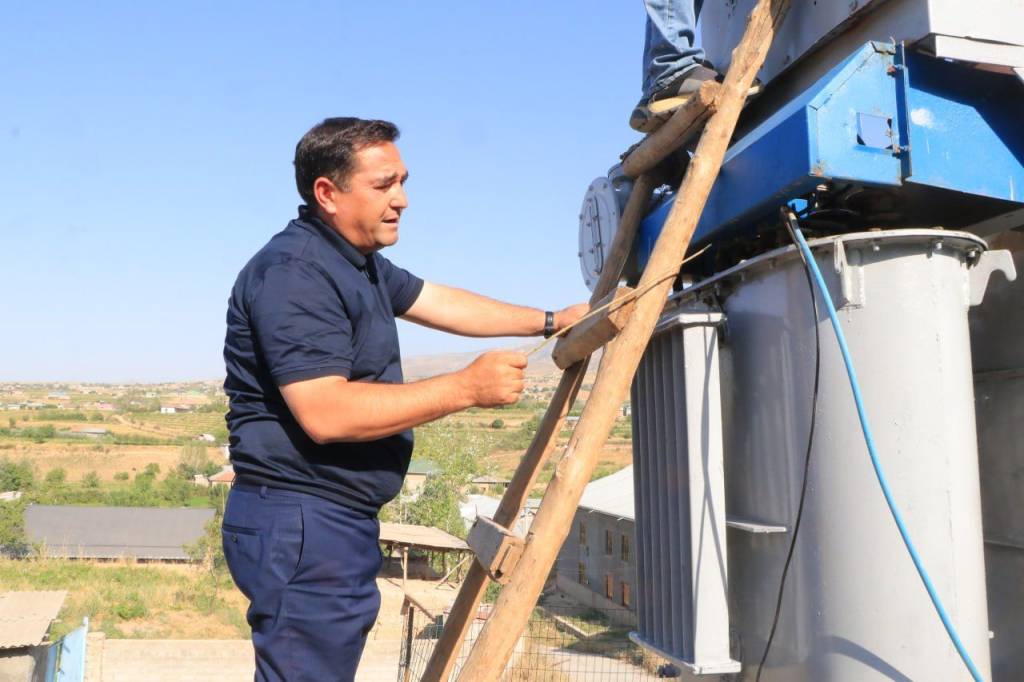 “Hududiy elektr tarmoqlari” AJ mas’ullari va mutaxassislari hududlardagi muammolarni manzilli hal etmoqda