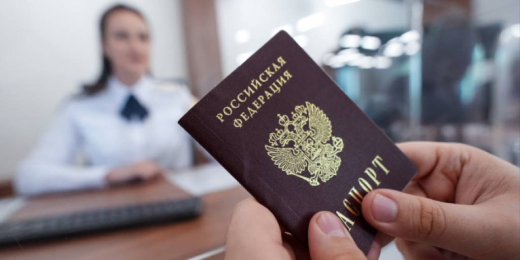 Россияда судланган мигрантларга фуқаролик ёки яшаш ҳуқуқи берилмайди