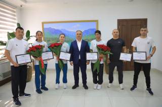 Самарқандлик Осиё чемпионлари тақдирланди