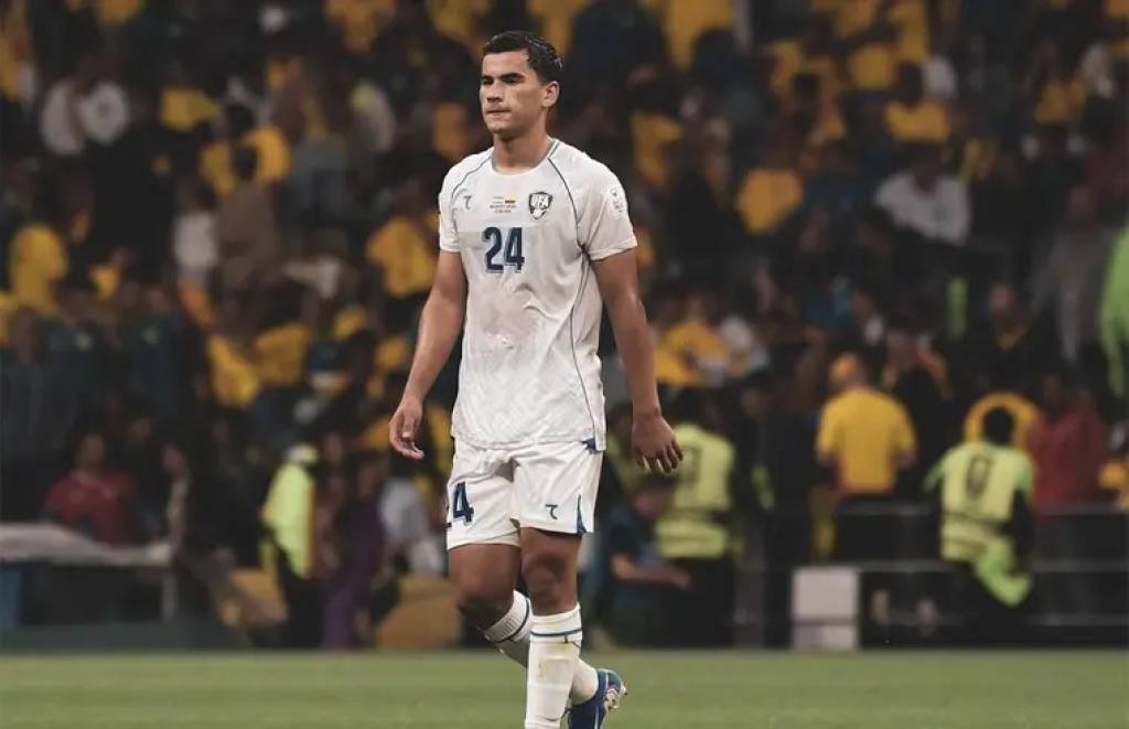 Futbol: O‘zbekiston milliy terma jamoasi a’zosi Behruz Karimov Shveysariyaga yo‘l olmoqda