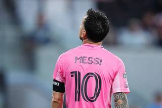 Lionel Messi otasi vafotidan so‘ng ilk bor maydonga qaytdi