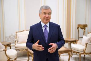 Президентимиз Урганч халқаро аэропортидаги бунёдкорлик ишлари билан танишди