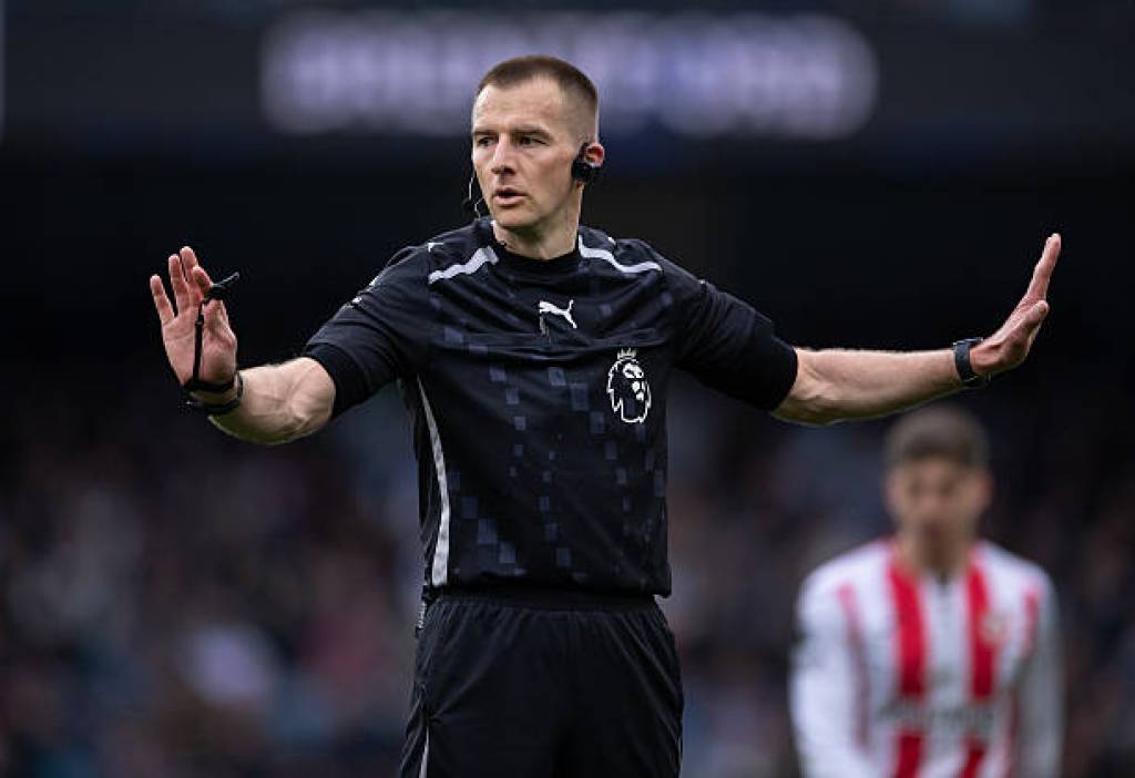 APLda hakamlar va futbolchilar o‘rtasidagi suhbatlar audiosi namoyish etiladi