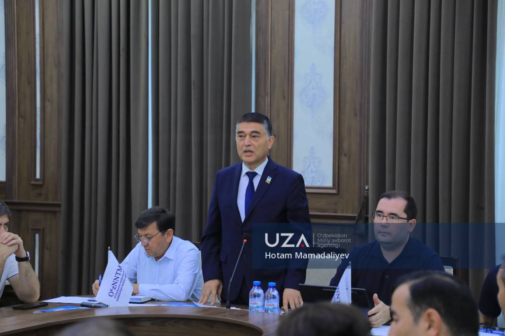 Наманганда нодавлат нотижорат ташкилотлари фаоллигини ошириш масалалари муҳокама қилинди