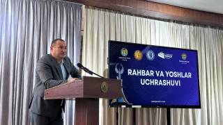 Ёшларни қийнаётган масалалар муҳокама қилинди