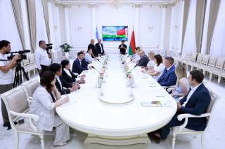 Ҳамкорлик бўйича “Йўл ҳариталари” имзоланди