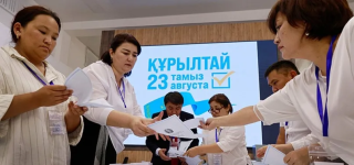 Қозоғистон парламентида бешта партия ўрин оладиган бўлди